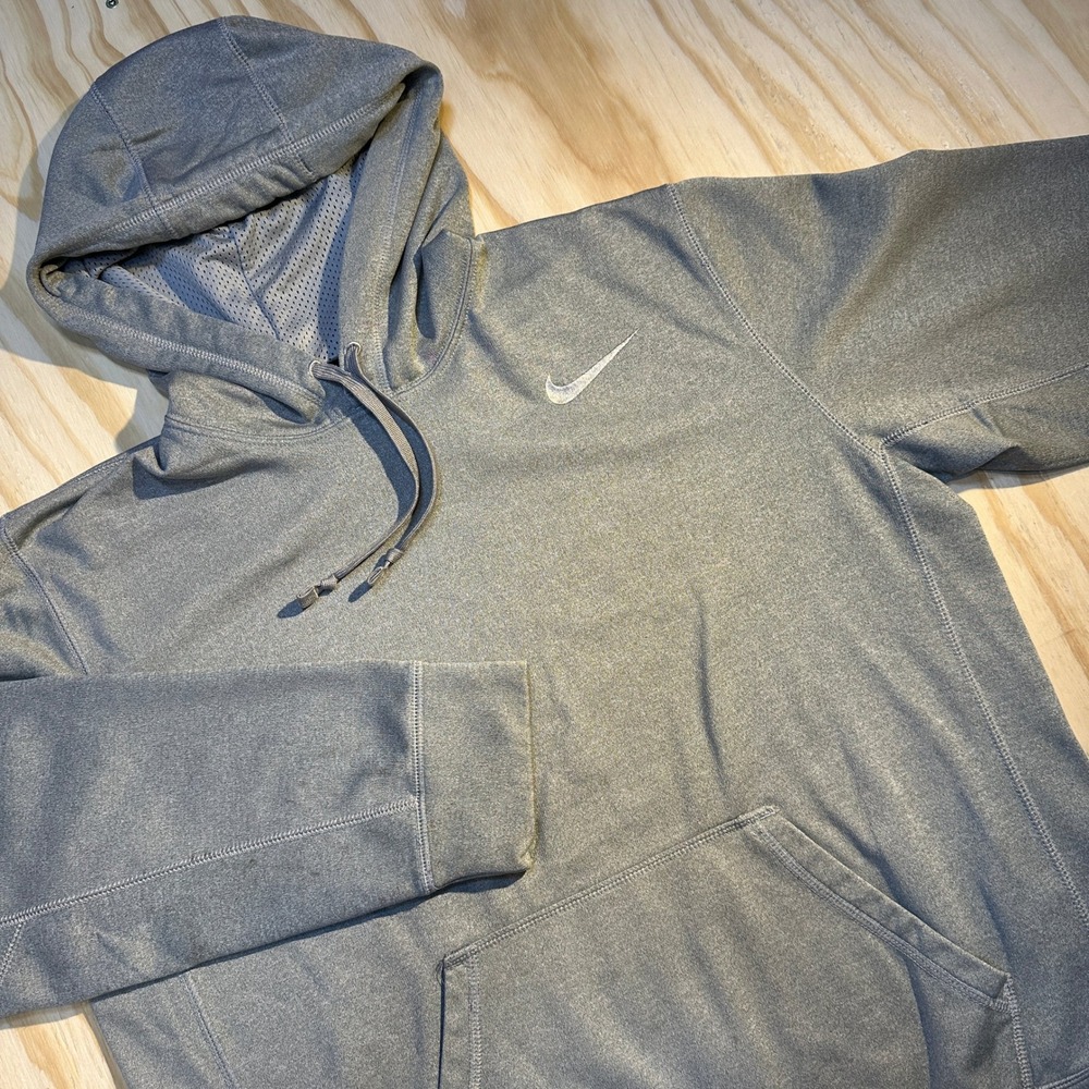 Nike Men's Therma-FIT Hoodie Grey Solid Performance Pullover Sweatshirt Size L
